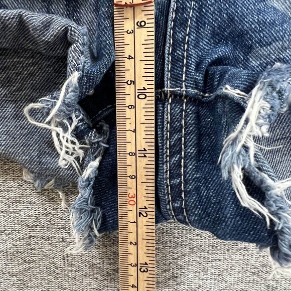 Aeropostale Jean Short Women Size 4 Blue Printed Boyfriend Cutoff Button Fly - Picture 6 of 16